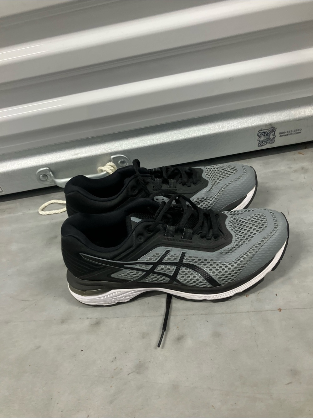Asics Women's GT-2000 6 Lace Up Low Top Training Running Athletic Sneakers 8.5